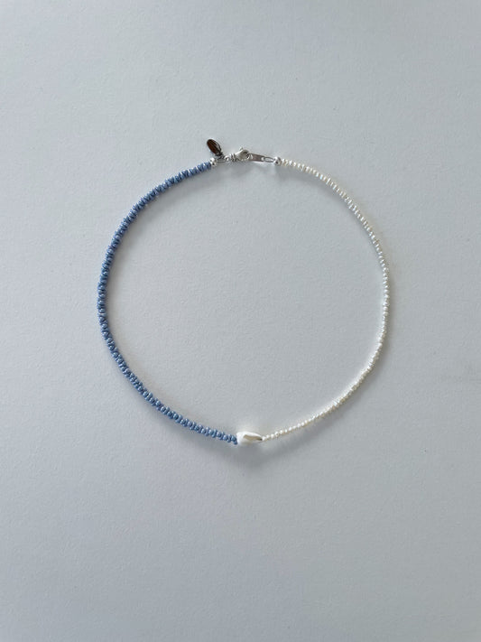 Baby blue eyes choker