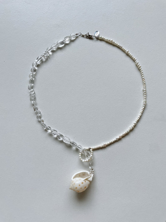 larme necklace